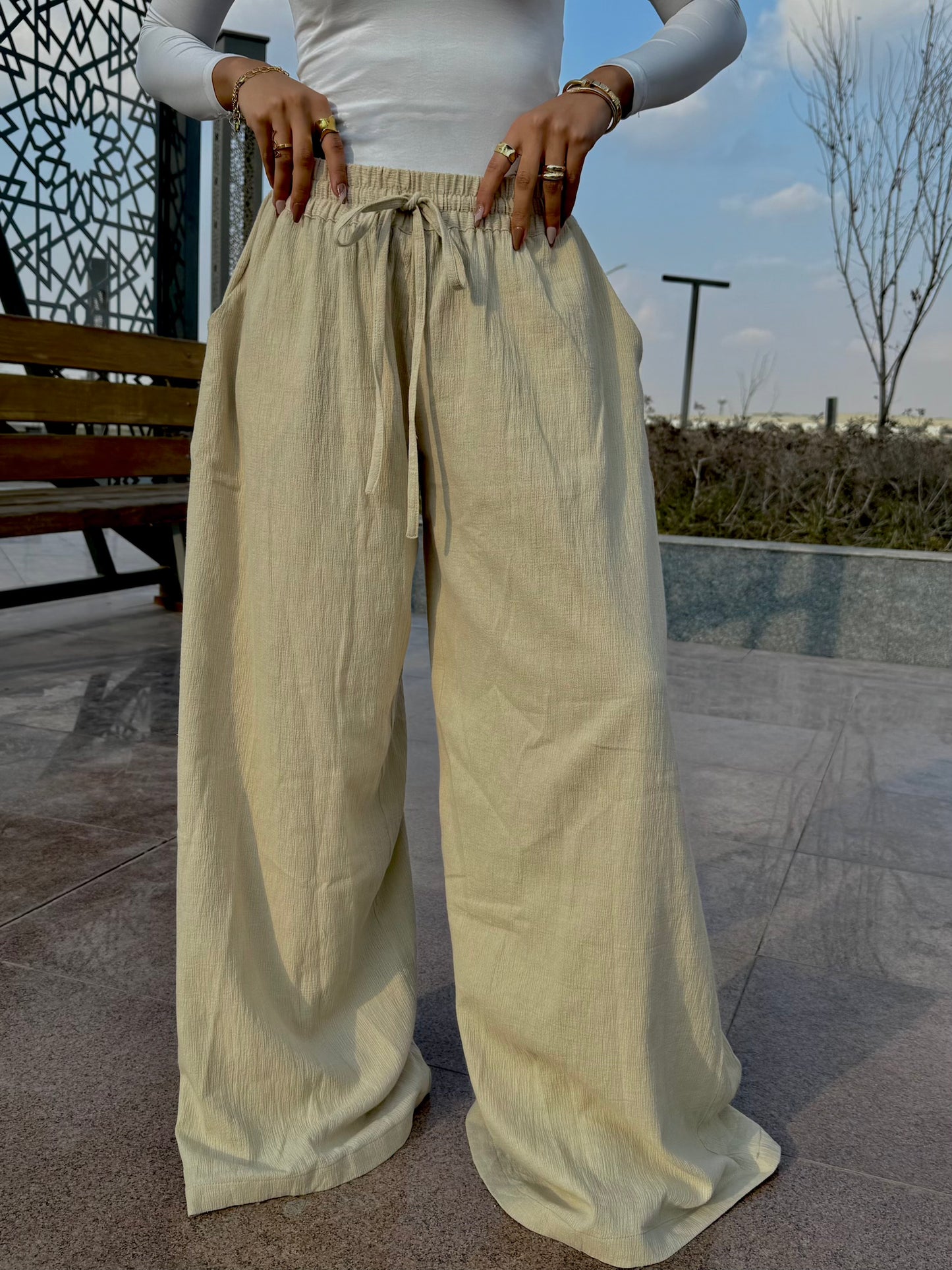 Wide-Leg Pants – Relaxed Fit