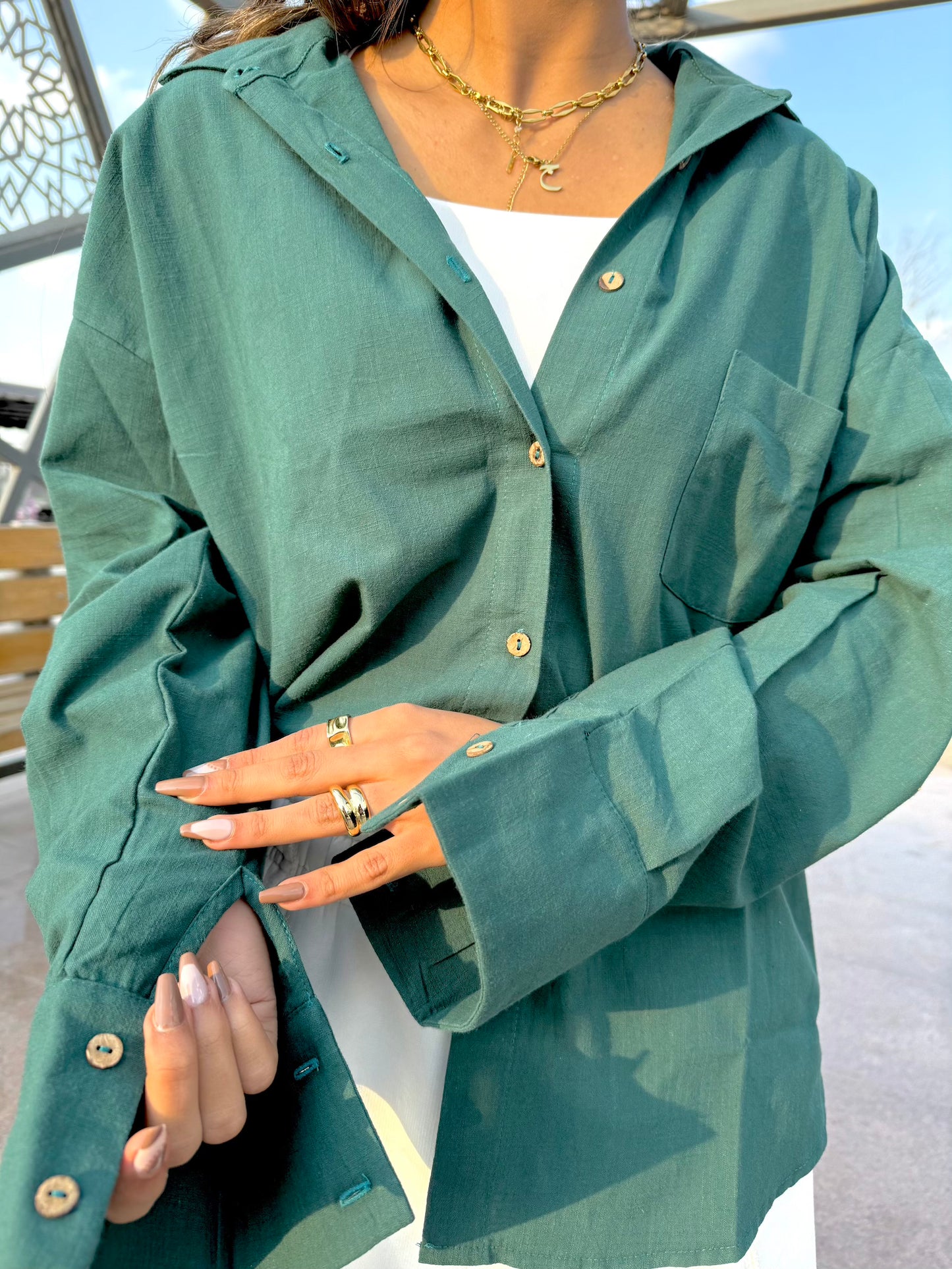 Oversized Shirt – Classic, Comfortable, and Versatile